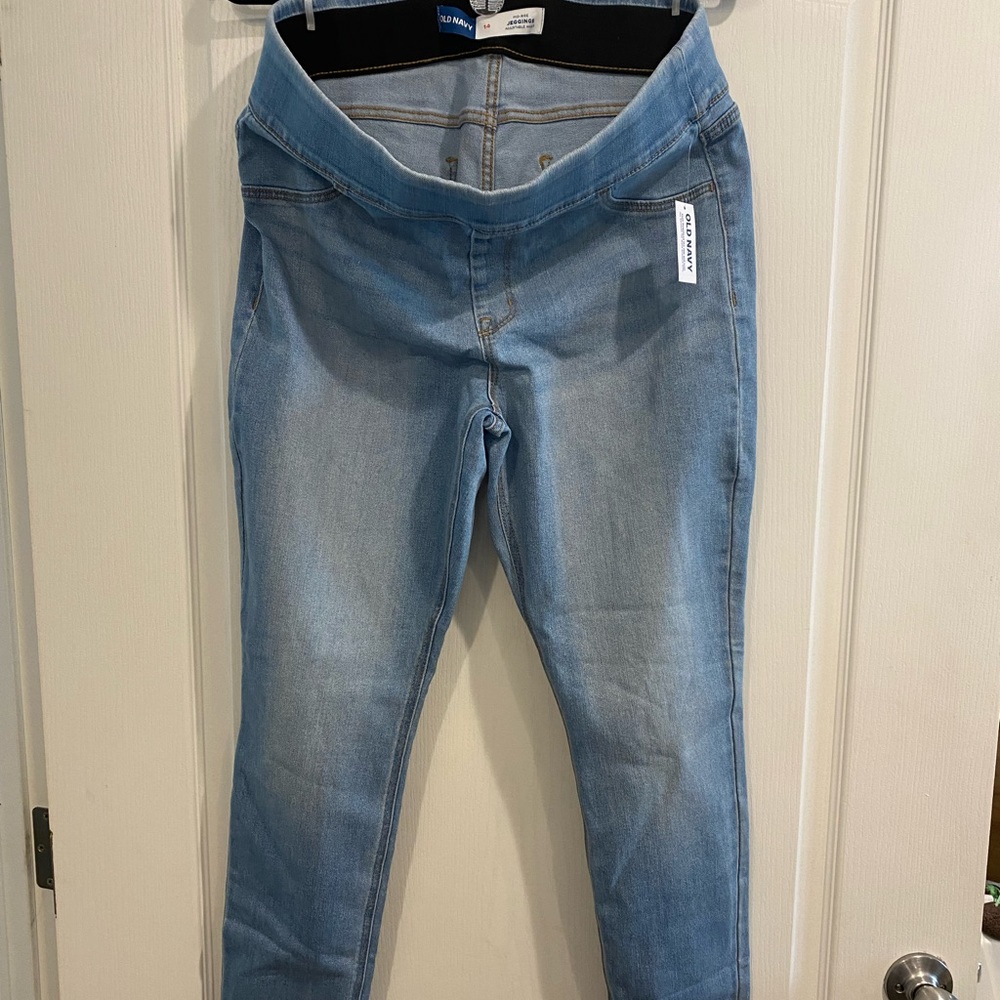 Brand New Old Navy Pull up Jeans